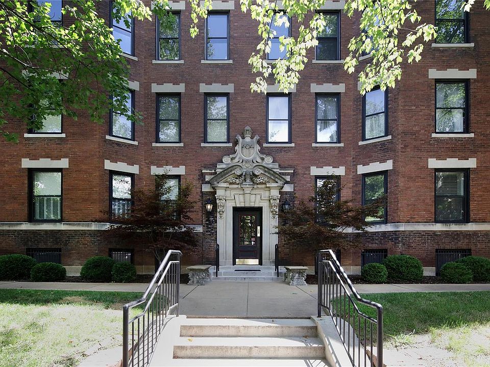 1st image of 484 Lake Ave Unit 4N
