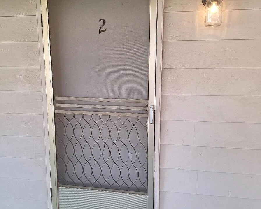 36 W Pasadena Ave #2