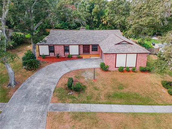 3rd image of 1832 Laurel Oak Dr