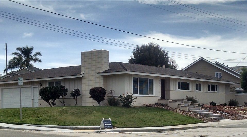 2nd image of 8761 Robin Hood Ln