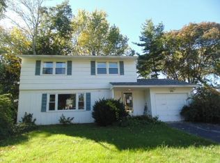 201 Olympia Dr, Rochester, NY 14615