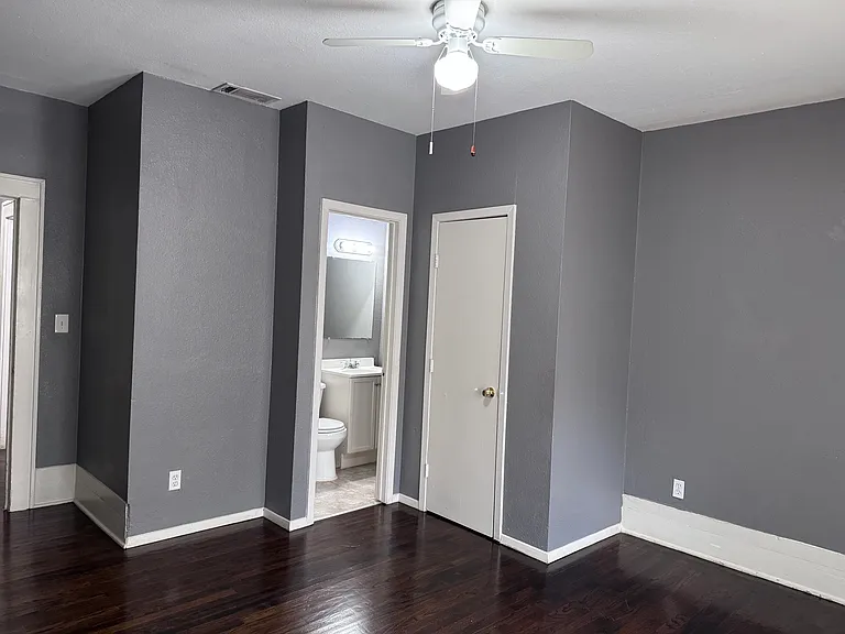 2607 S Ewing Ave — Photo 8