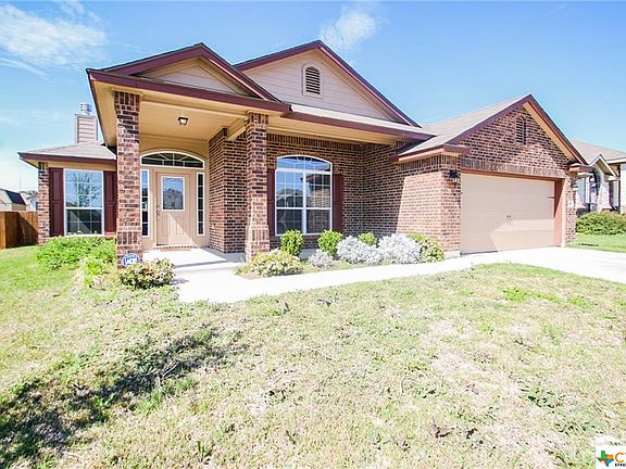 2nd image of 705 Brooklynn Kay Dr
