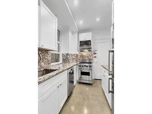 Rented by Douglas Elliman | media 4