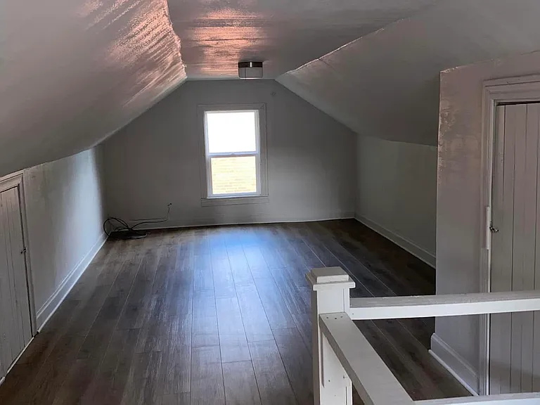 327 S Greensburg St — Photo 10