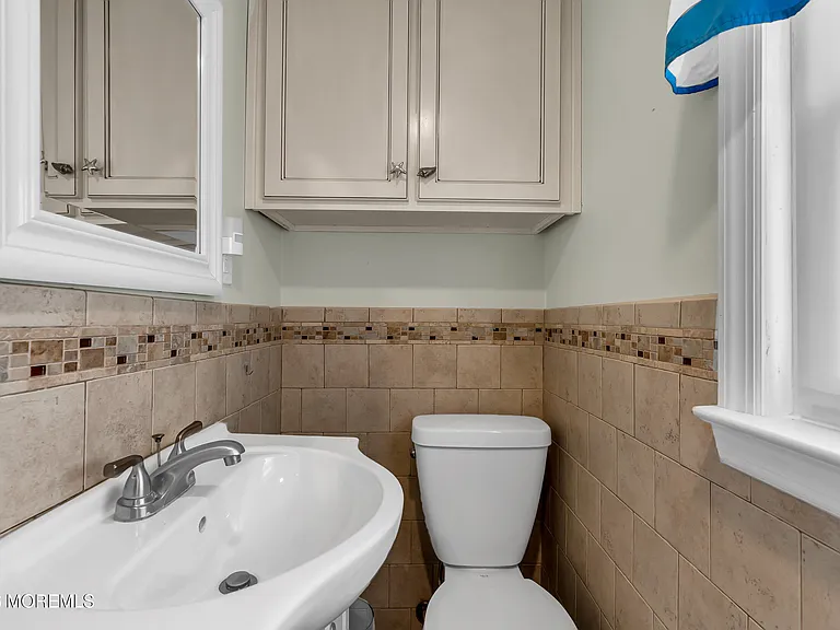 21 E Bay Way — Photo 7