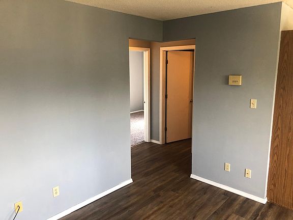 5th image of 161 E Streeter Ave APT D