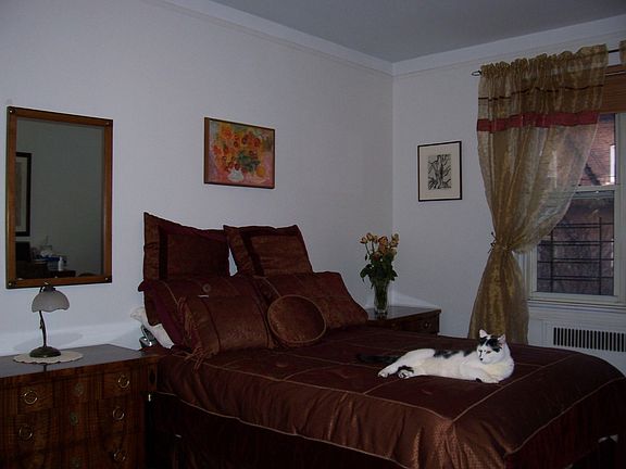 4th image of 140 8th Ave APT 3M