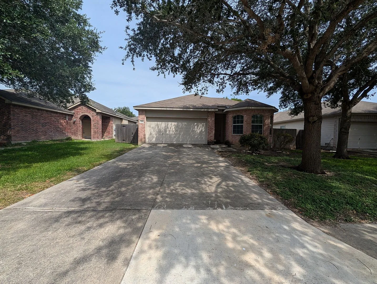 3/2 House near Fisher Park /Washer & Dryer Included / No Carpet / Fenced in Yard / NBISD *2 weeks... — Photo 3