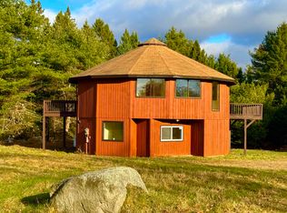 756 Perini Rd, Newbury, VT 05051