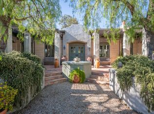 18399 Corral Del Cielo Rd, Salinas, CA 93908