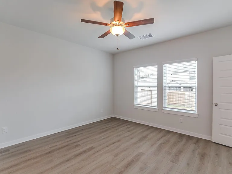8555 Blueberry Ash St — Photo 16
