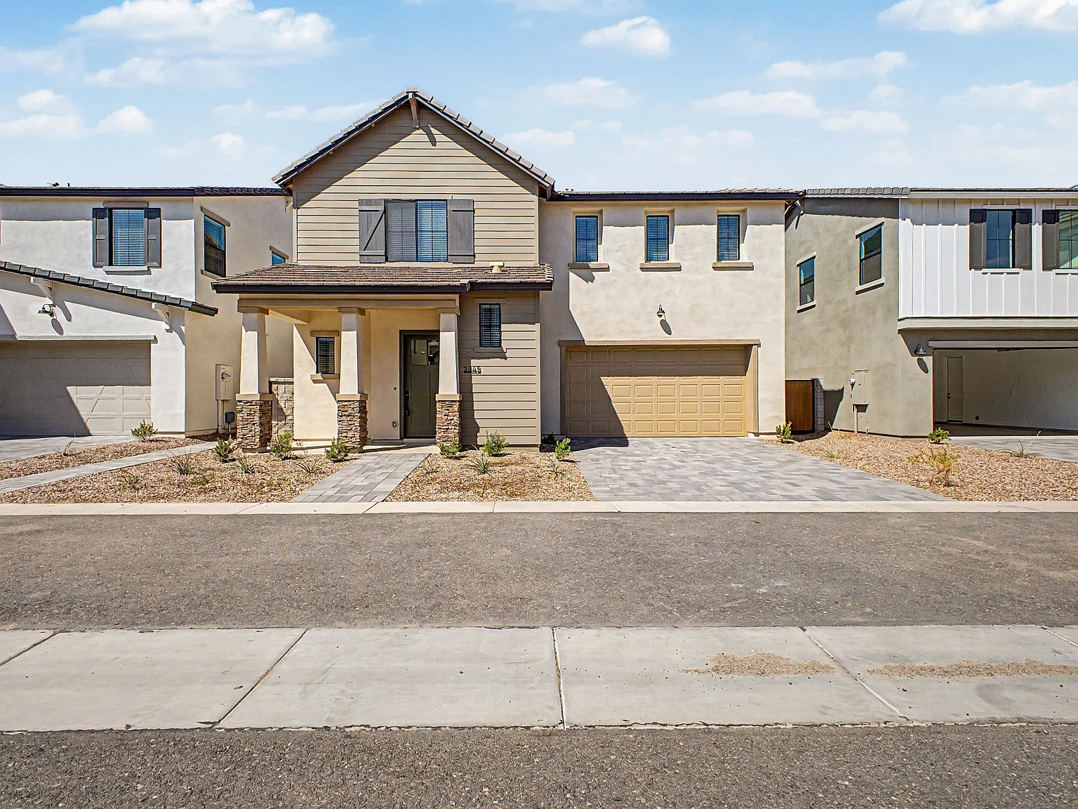 3 bed, 2.5 bath, 1878 sqft, $3,195 — Photo 2