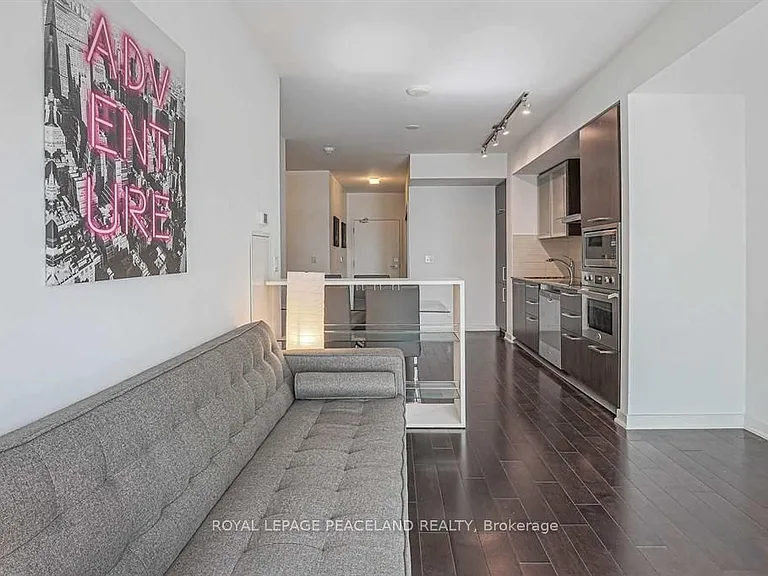 12 York St #1509 — Photo 8