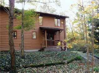 980 Mattingly Rd, Hinckley, OH 44233