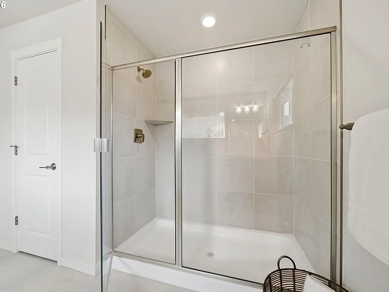 6901 NE 16th Ave — Photo 30