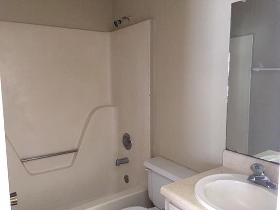 5th image of 100 Lanier Dr APT 4