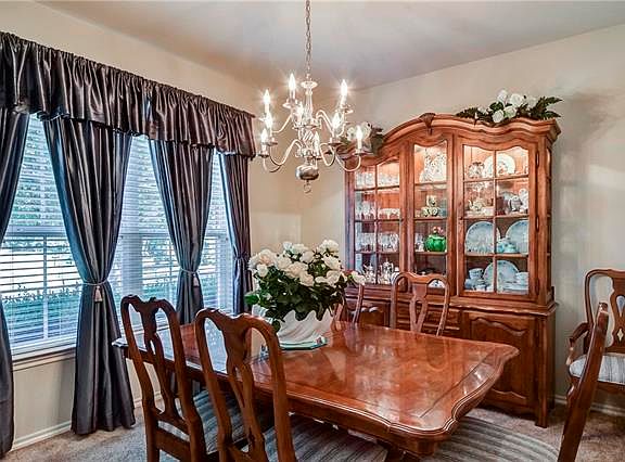 4th image of 3301 Willow Springs Dr