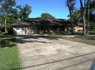 308 Lakeshore Dr, Seabrook, TX 77586
