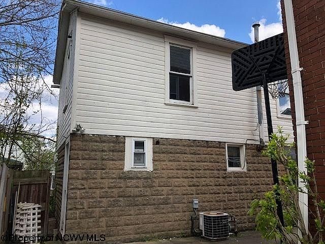 1st image of 227 Green St #A