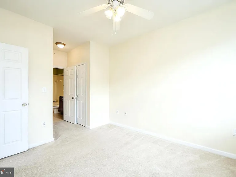 12905 Centre Park Cir #404 — Photo 6