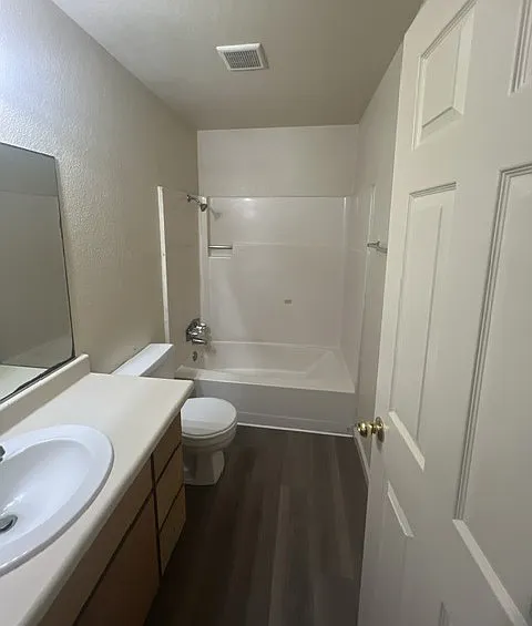638 S Dayton St #638 — Photo 6