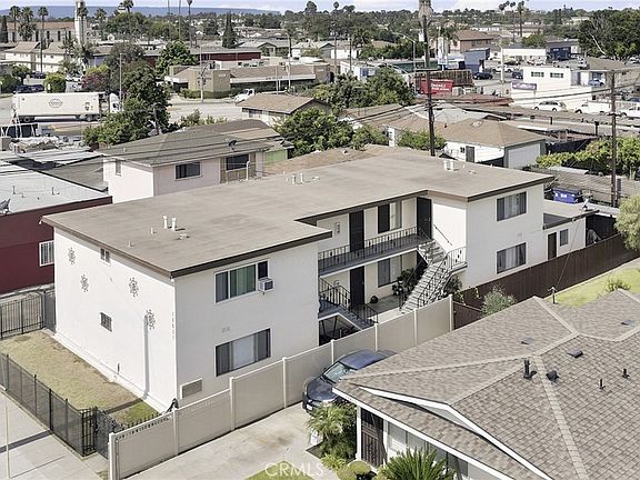2nd image of 10621 San Carlos Ave