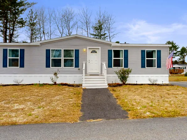 11 Trent Drive, Lisbon, ME 04250