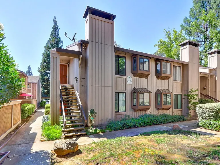 5333 Primrose Dr #34B — Photo 1