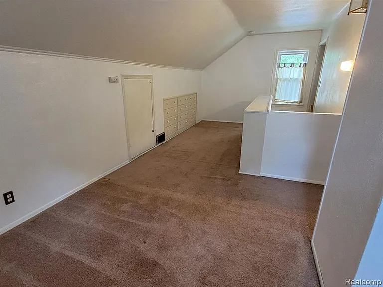 15801 Centralia — Photo 20