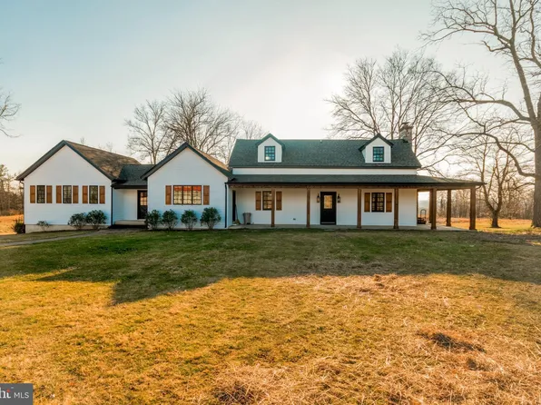 116 Taliesen Rd, Kearneysville, WV 25430