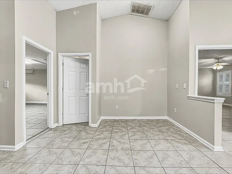 2720 Cold Creek Blvd — Photo 5