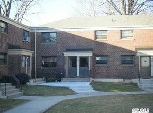 219-53 74th Ave, Bayside, NY 11364