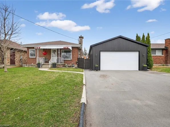 73 Avondale St, Brantford, ON N3S 4M1