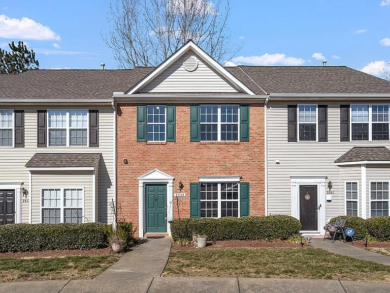 2839 Gross Ave — Photo 32
