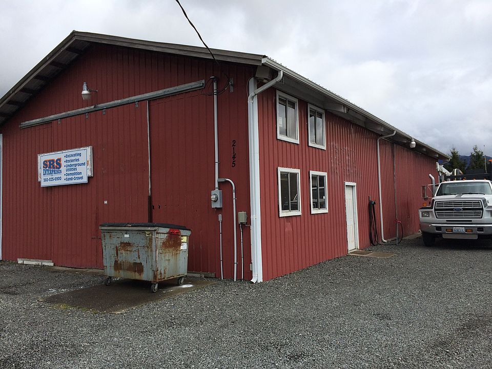 2nd image of 2145 Garrett St