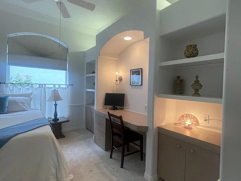 321 Lansbrook Dr — Photo 37