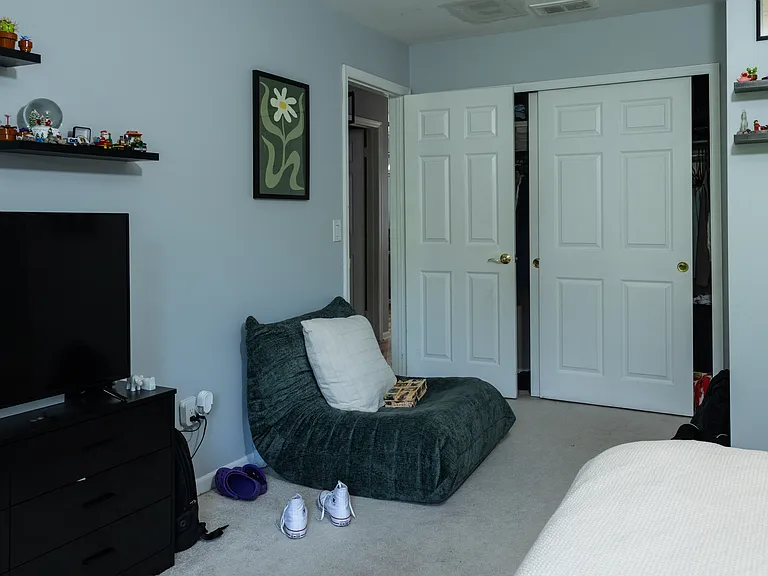 166 Jamestown Rd — Photo 11
