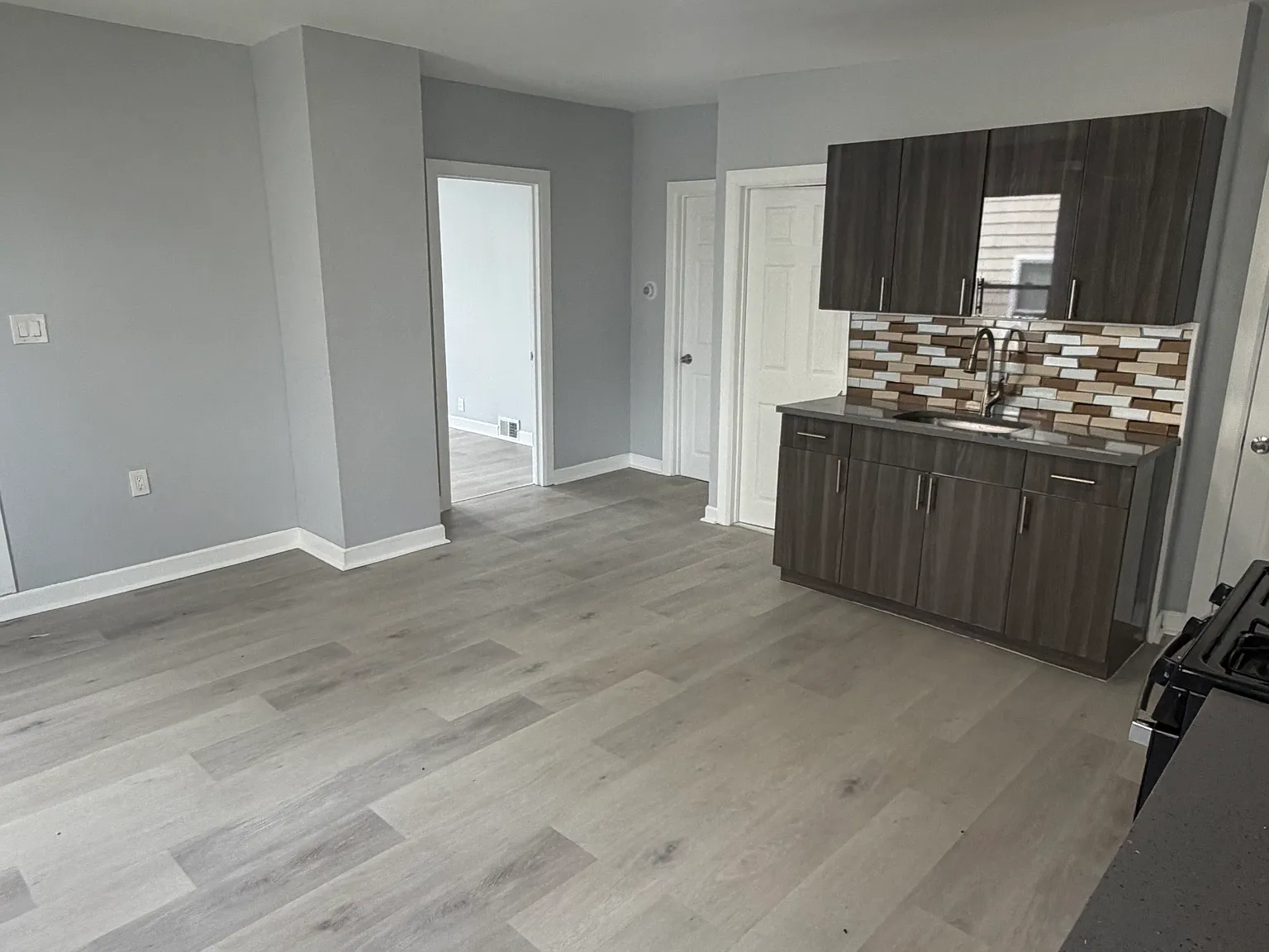 3 bed, $2,600 — Photo 4