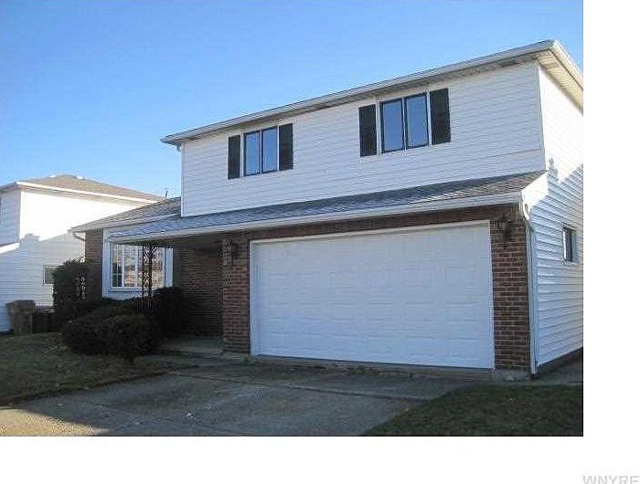 1st image of 25 W Cavalier Dr