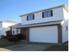 25 W Cavalier Dr, Buffalo, NY 14227