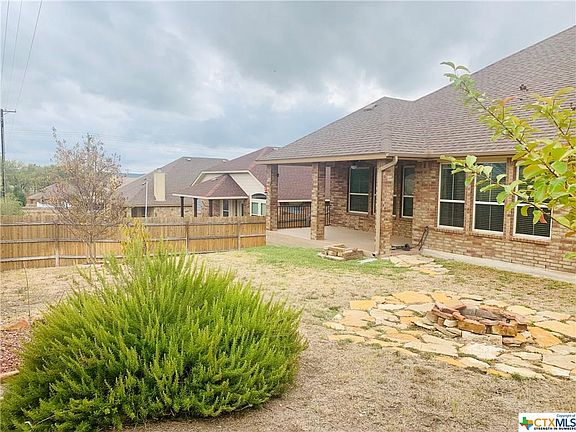 5th image of 3305 Vineyard Trl