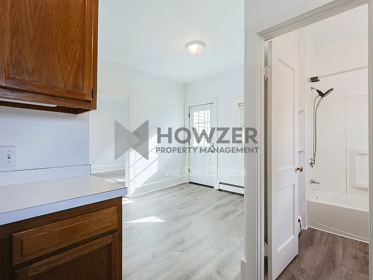 128 Arnold St #1 — Photo 4