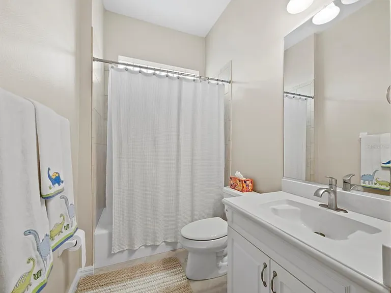 Butlers Crest Dr — Photo 34