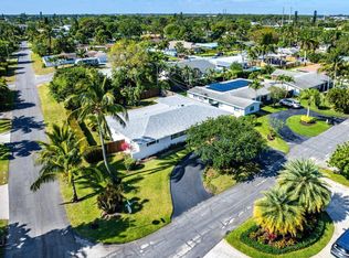 902 SW 27th Ave, Boynton Beach, FL 33435