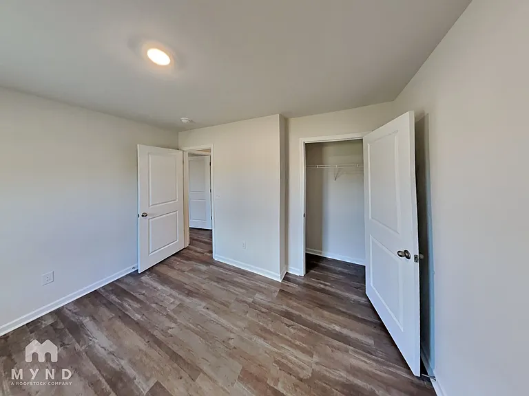2259 Meadow Stream Dr — Photo 16