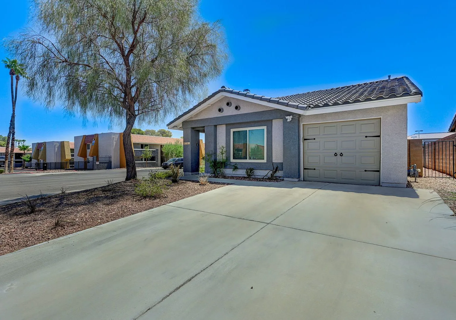 6701 Chehalis Circle, Las Vegas, NV 89107 — Photo 3