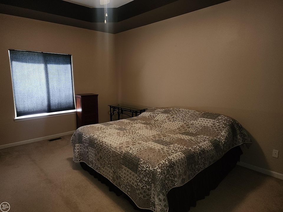21766 Ambassador Dr, photo 16