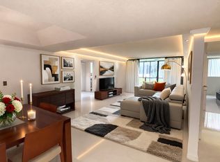 9735 NW 53rd St, Miami, FL 33165