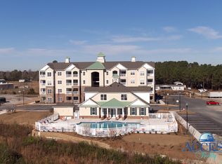 100 Gateway Dr, Holly Ridge, NC 28445